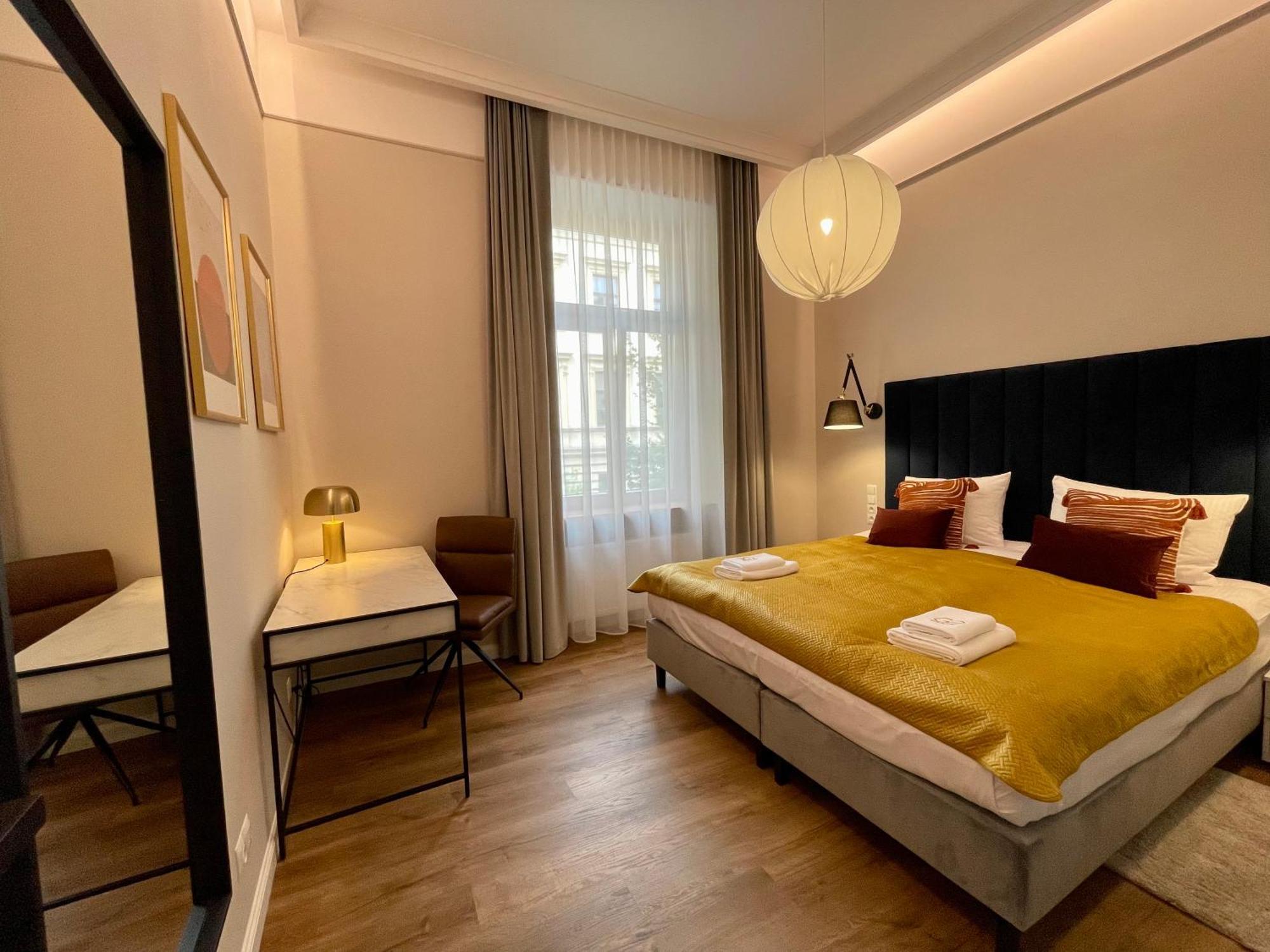 Golden Queen Apartments City Center Krasków Eksteriør bilde